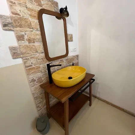 Indipendenti Con Giardino Privato Per Famiglie E Cani Sterlizia 2 *