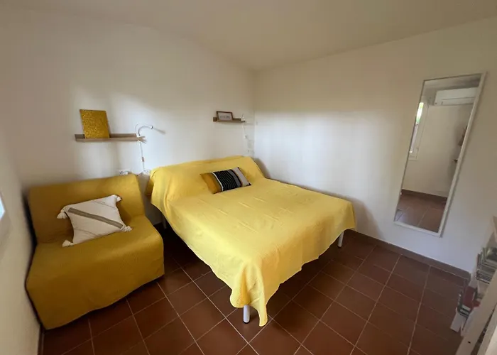 Sterlizia 2 Feriehus *